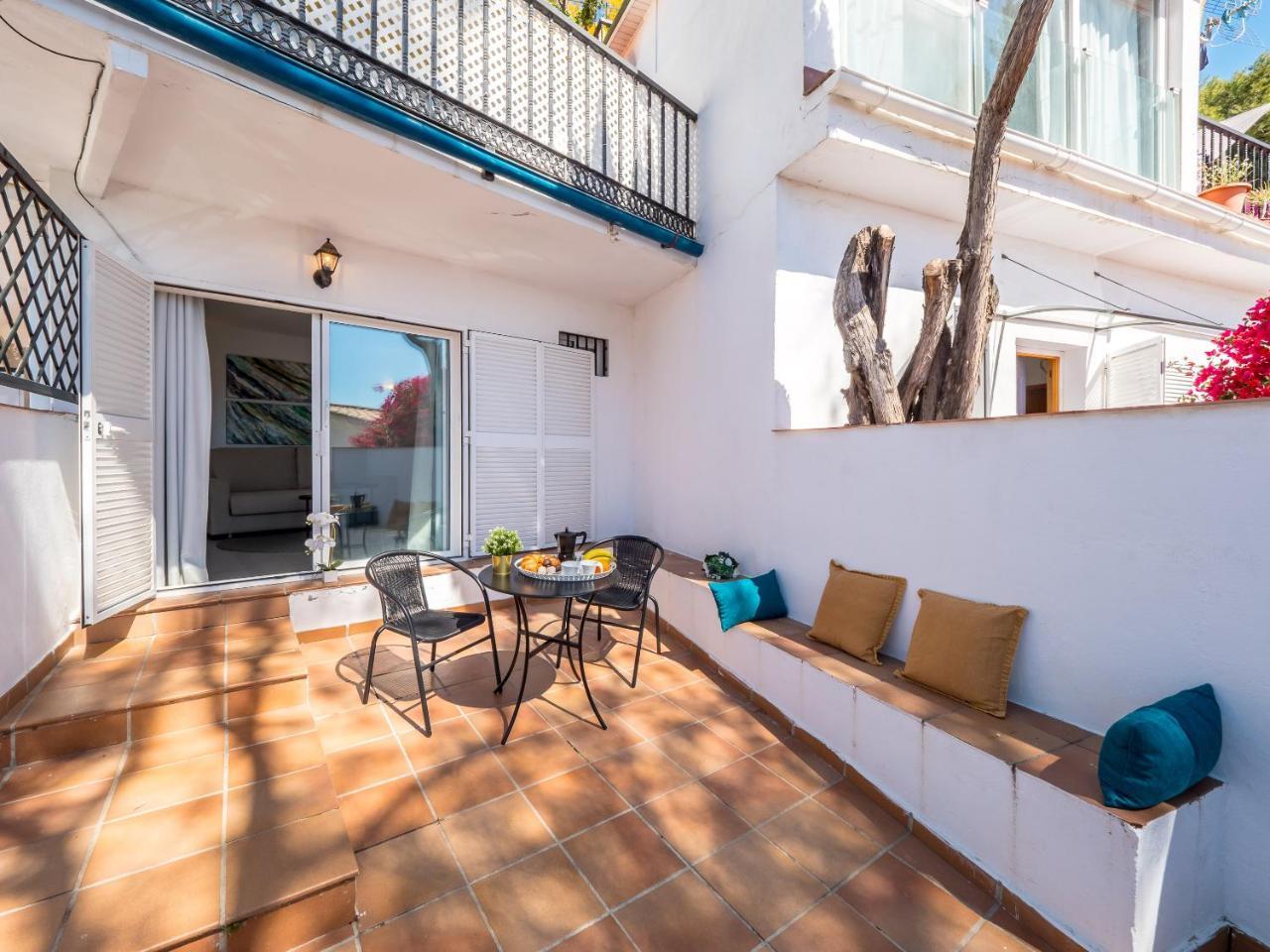 Apartamento Seafront With Terrace Málaga Exterior foto