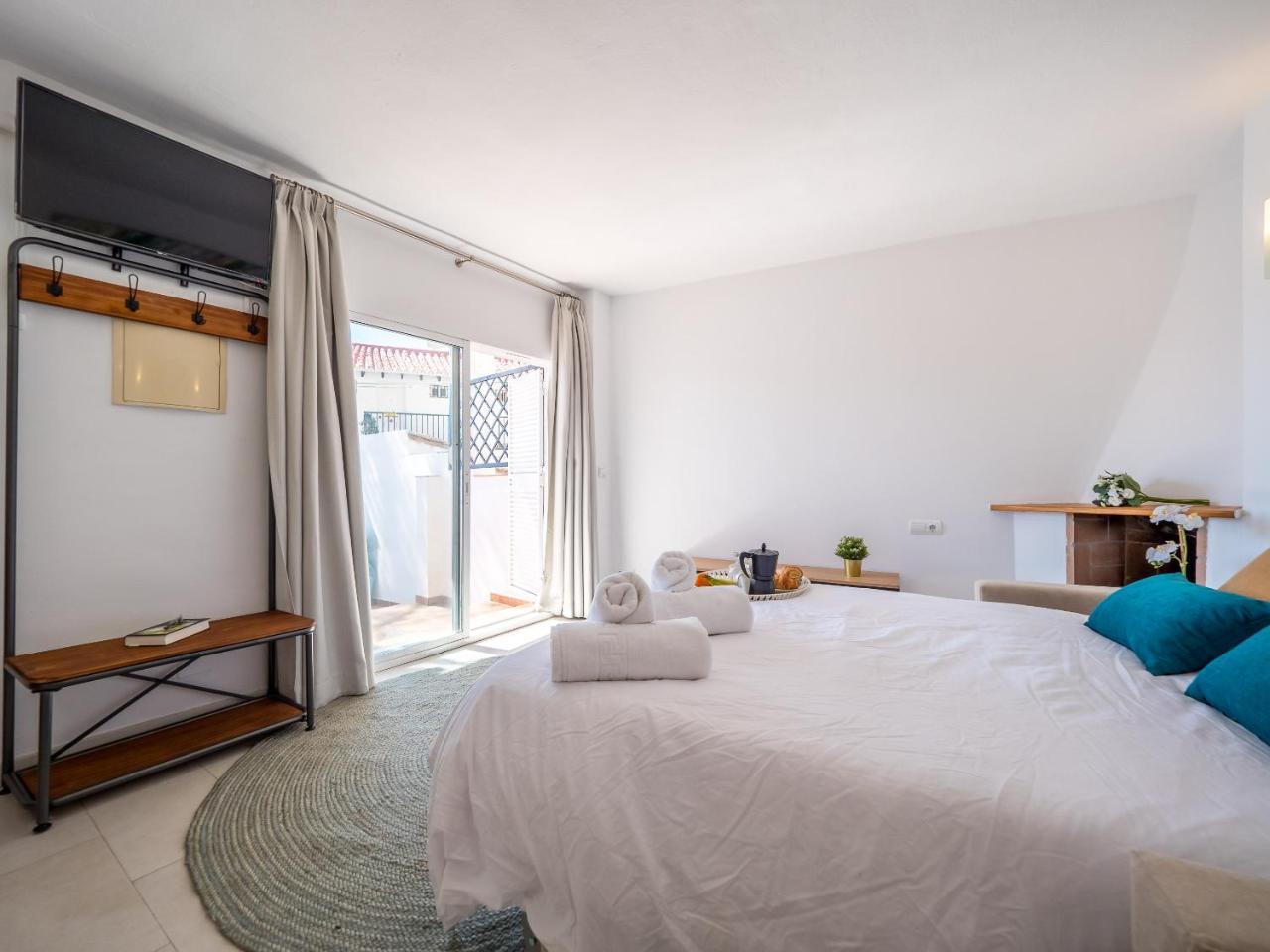 Apartamento Seafront With Terrace Málaga Exterior foto
